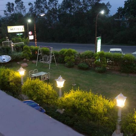 The Baghban Hotel & Resort, Baddi Buitenkant foto