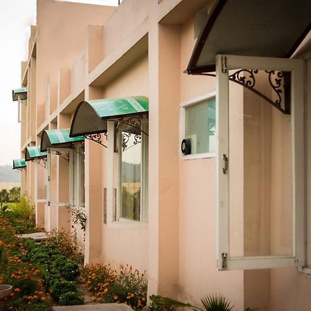 The Baghban Hotel & Resort, Baddi Buitenkant foto