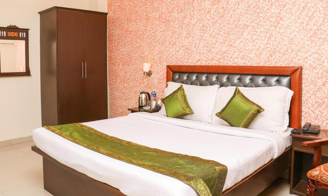 The Baghban Hotel & Resort, Baddi Buitenkant foto