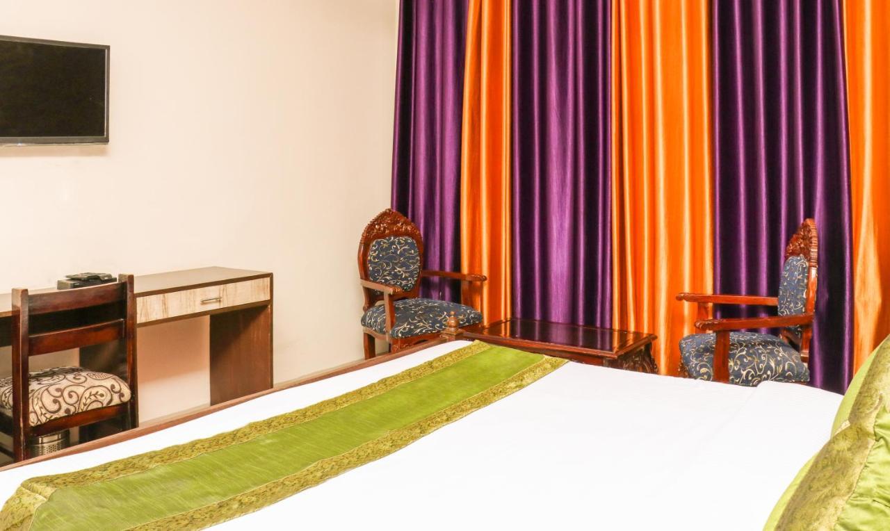 The Baghban Hotel & Resort, Baddi Buitenkant foto