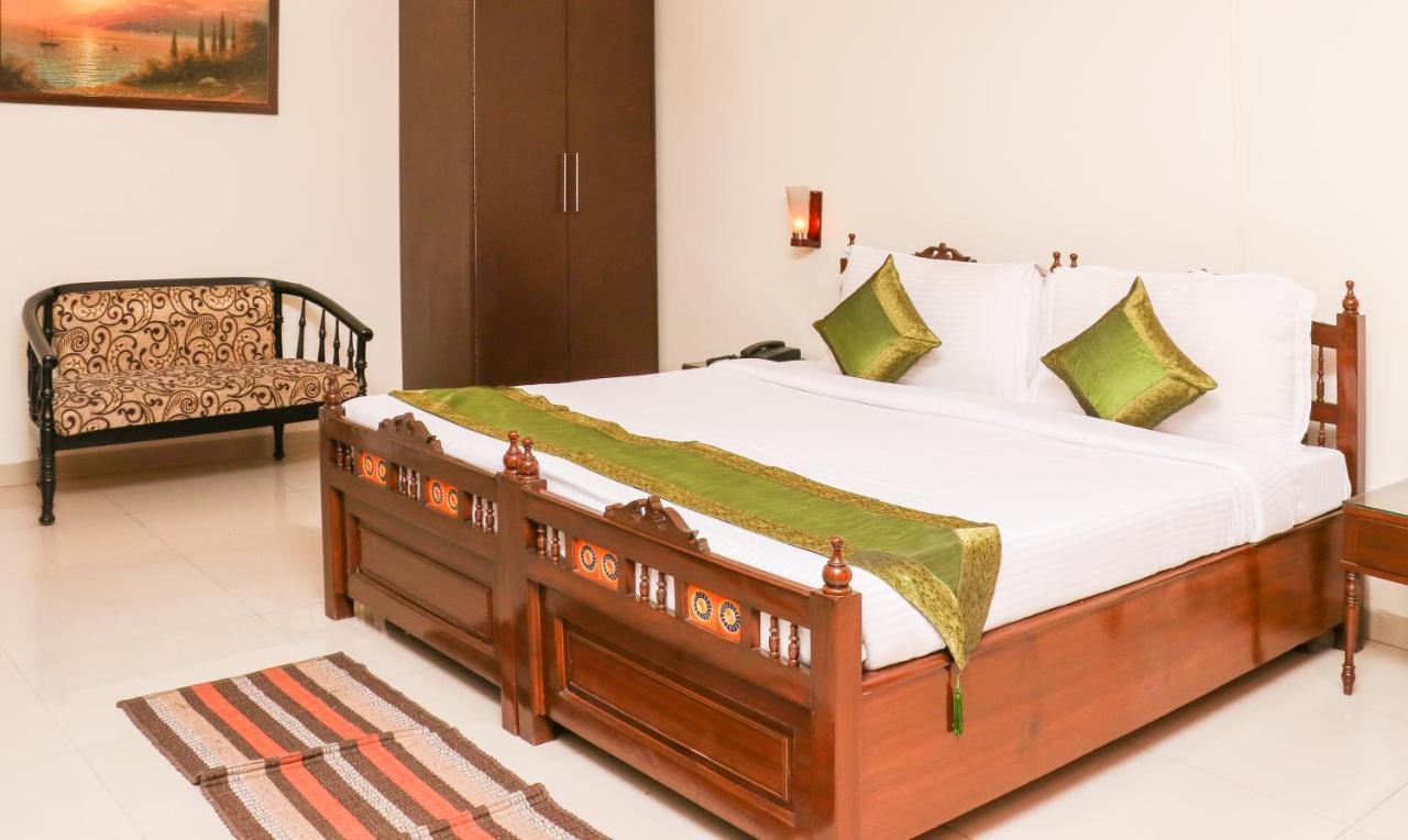 The Baghban Hotel & Resort, Baddi Buitenkant foto